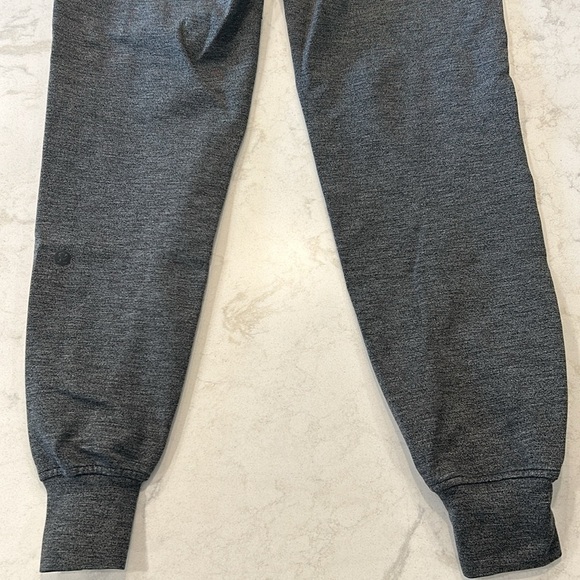 Lululemon On Track Jogger Heathered Black Size 2 - Picture 11 of 16